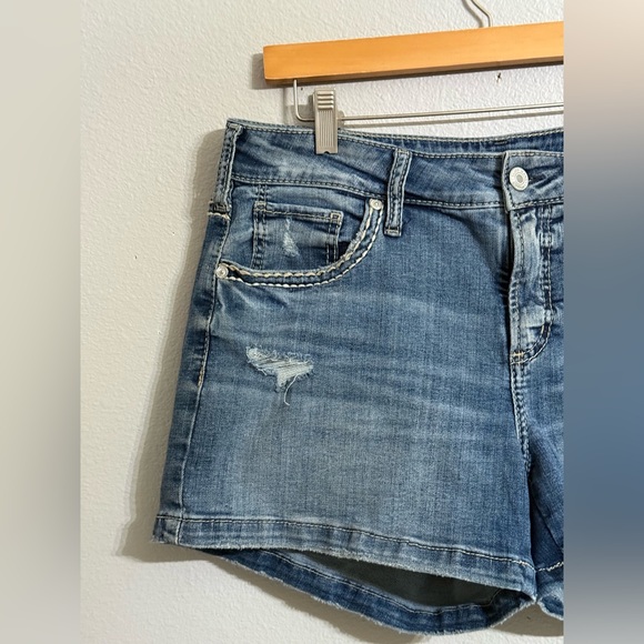 Silver Jeans Co. Elyse Blue Jean Shorts Women’s Size W32/L4 - Picture 2 of 5